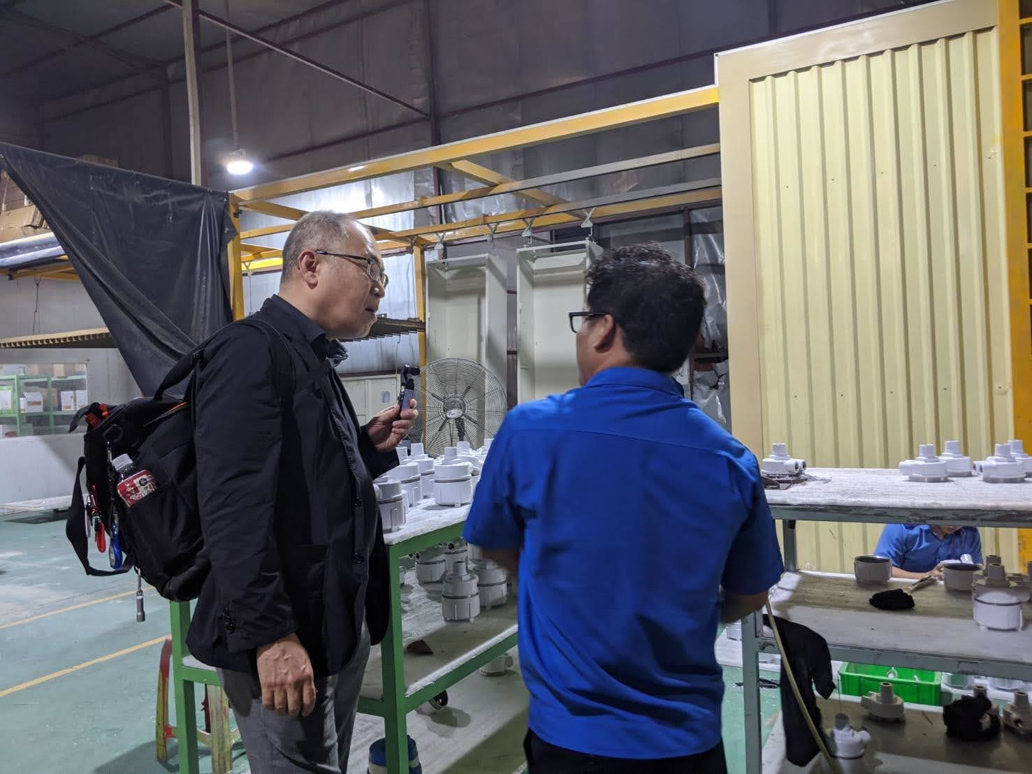 ベトナム工場にて機械設計、機械加工の視察